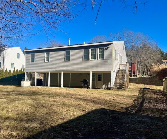 42 Arland Dr, Southbridge, MA 01550