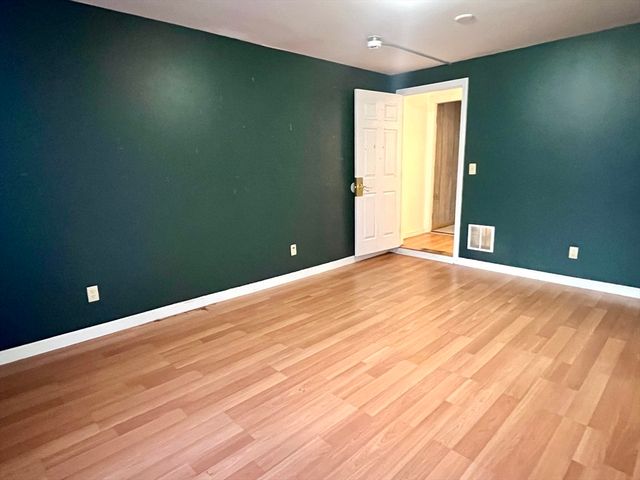 42 Arland Dr, Southbridge, MA 01550