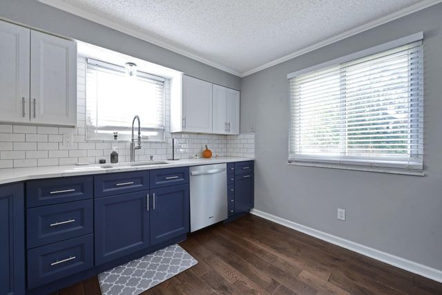 4661 Brownstone Drive, Hilliard, OH 43026