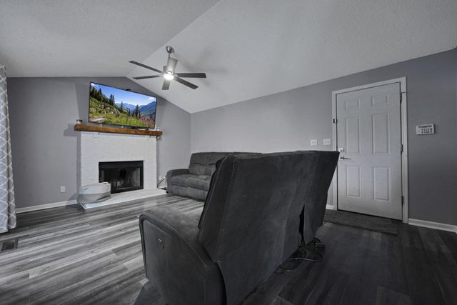 4661 Brownstone Drive, Hilliard, OH 43026