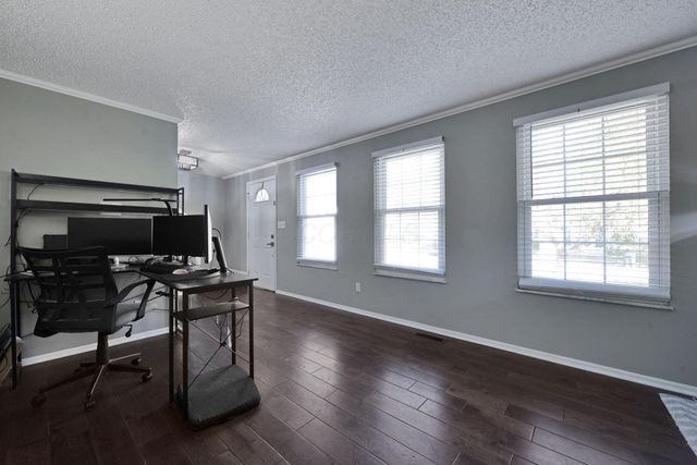 4661 Brownstone Drive, Hilliard, OH 43026