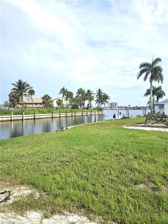 865 Oak ST, FORT MYERS BEACH, FL 33931 — exterior