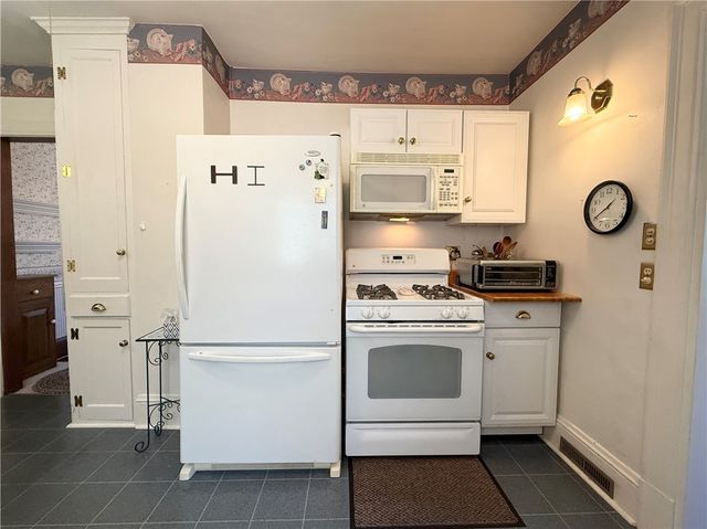 71 Oxford Street, Bradford City, PA 16701