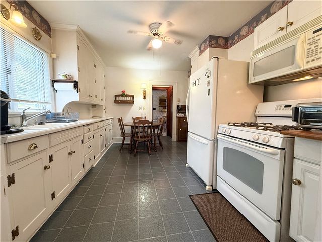 71 Oxford Street, Bradford City, PA 16701