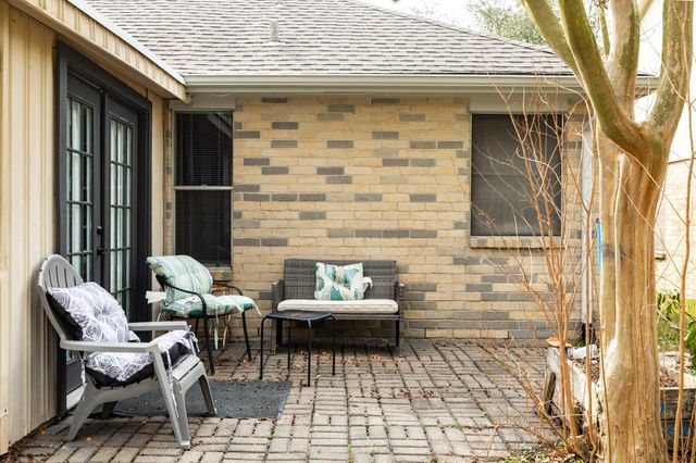 2819 S Peach Hollow Circle, Pearland, TX 77584