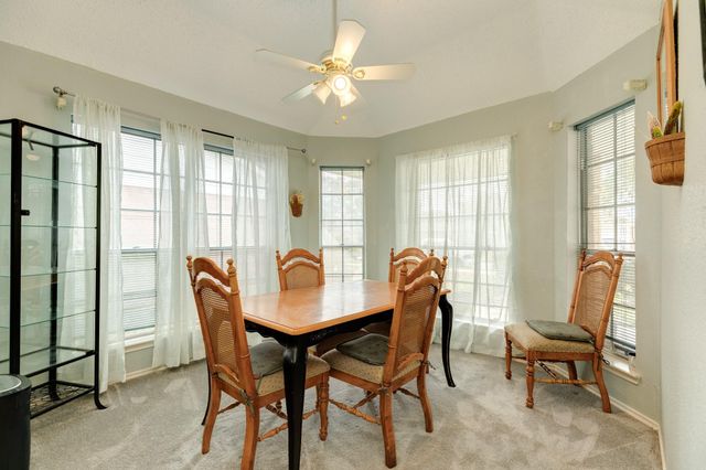 2819 S Peach Hollow Circle, Pearland, TX 77584