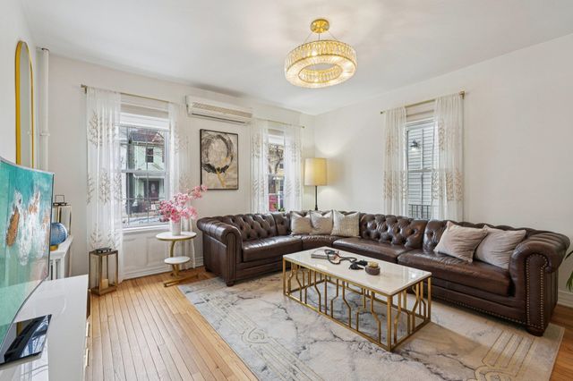 31 47TH ST, Weehawken, NJ 07086