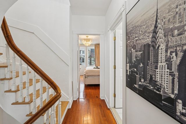 31 47TH ST, Weehawken, NJ 07086