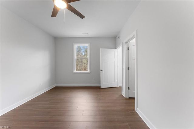 8978 Marlfield RD, Gloucester, VA 23061