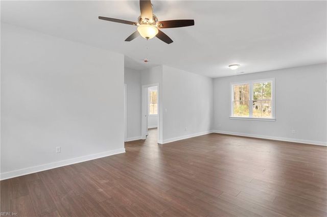 8978 Marlfield RD, Gloucester, VA 23061