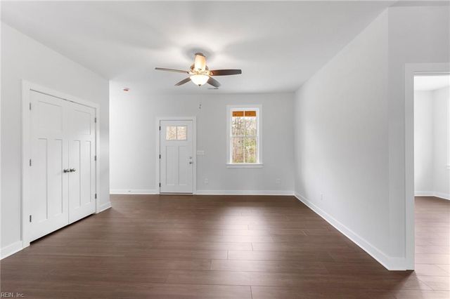 8978 Marlfield RD, Gloucester, VA 23061