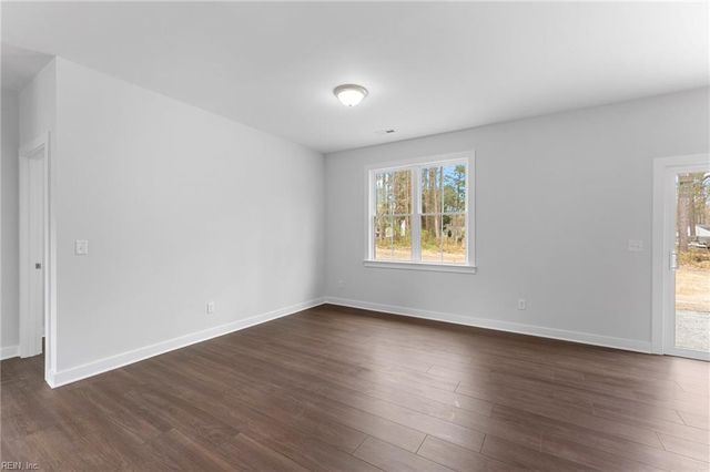 8978 Marlfield RD, Gloucester, VA 23061