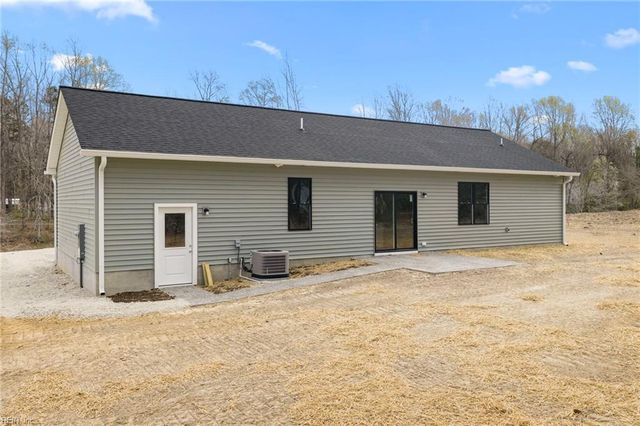 8978 Marlfield RD, Gloucester, VA 23061