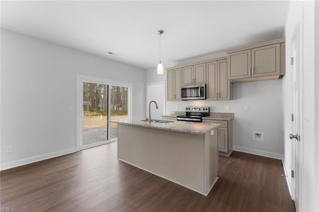 8978 Marlfield RD, Gloucester, VA 23061