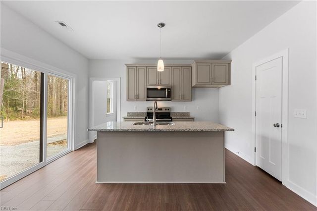 8978 Marlfield RD, Gloucester, VA 23061