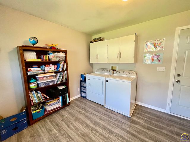 2605 SW Indian Trail, Topeka, KS 66614