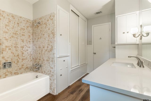 1025 Clyde Drive, Tyler, TX 75701