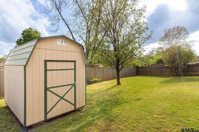 1025 Clyde Drive, Tyler, TX 75701