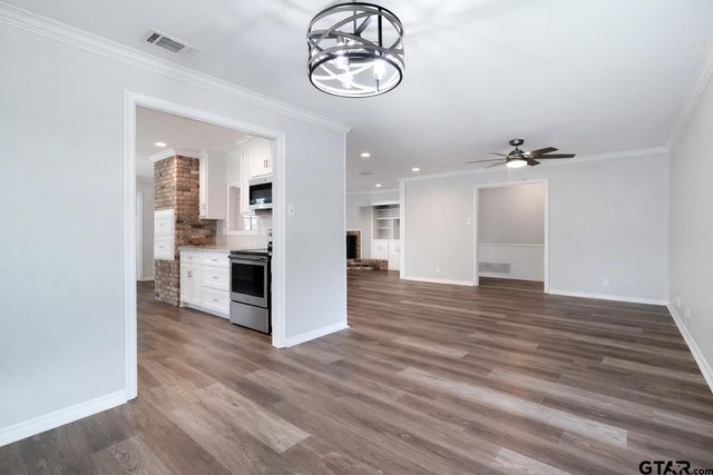 1025 Clyde Drive, Tyler, TX 75701