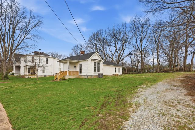 107 W Brown Street, Nicholasville, KY 40356