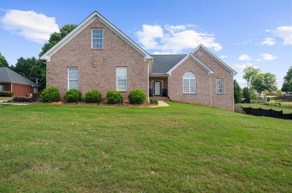 1330 Crimson Lane, Mcdonough, GA 30252