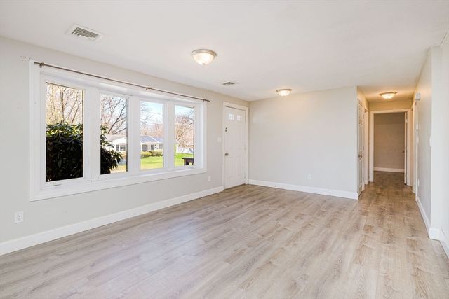 149 Errol Rd, Brockton, MA 02302