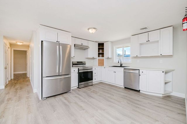 149 Errol Rd, Brockton, MA 02302