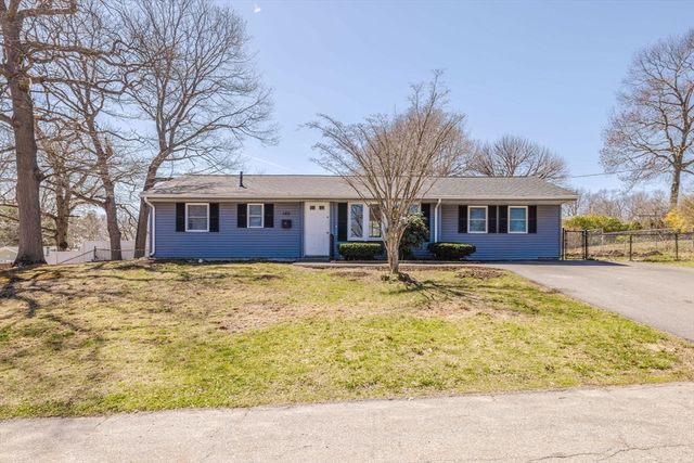 149 Errol Rd, Brockton, MA 02302