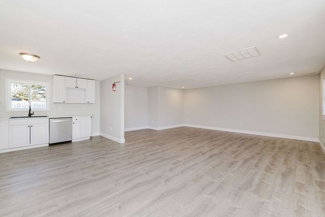 149 Errol Rd, Brockton, MA 02302