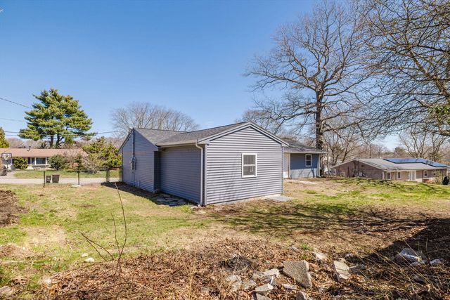 149 Errol Rd, Brockton, MA 02302