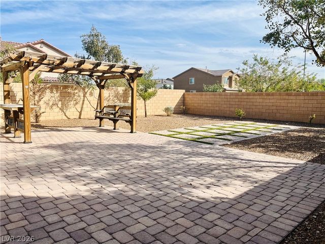 4623 Roger River Avenue, Las Vegas, NV 89141