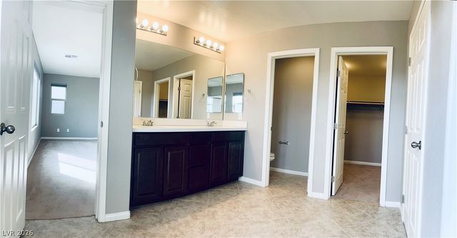 4623 Roger River Avenue, Las Vegas, NV 89141
