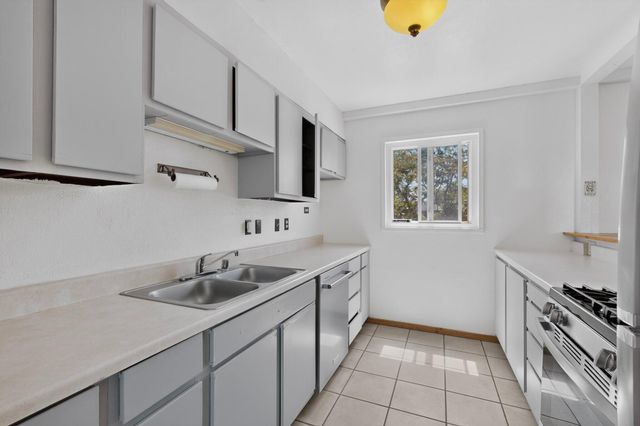 11604 Rosemont Avenue NE, Albuquerque, NM 87112