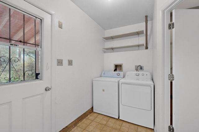 11604 Rosemont Avenue NE, Albuquerque, NM 87112