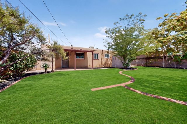 11604 Rosemont Avenue NE, Albuquerque, NM 87112