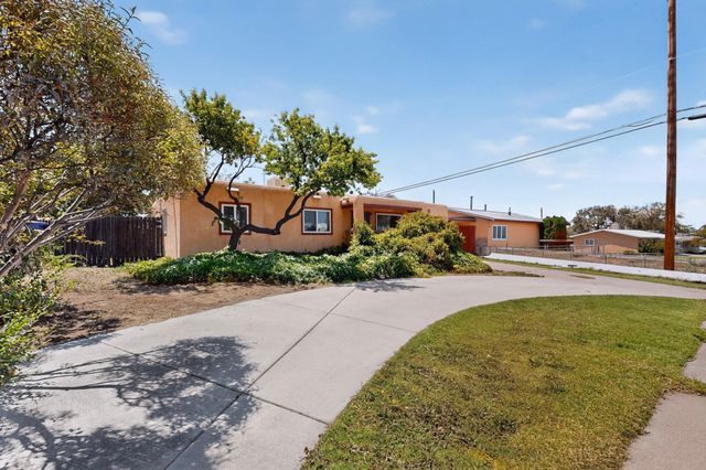 11604 Rosemont Avenue NE, Albuquerque, NM 87112