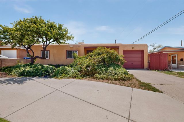 11604 Rosemont Avenue NE, Albuquerque, NM 87112