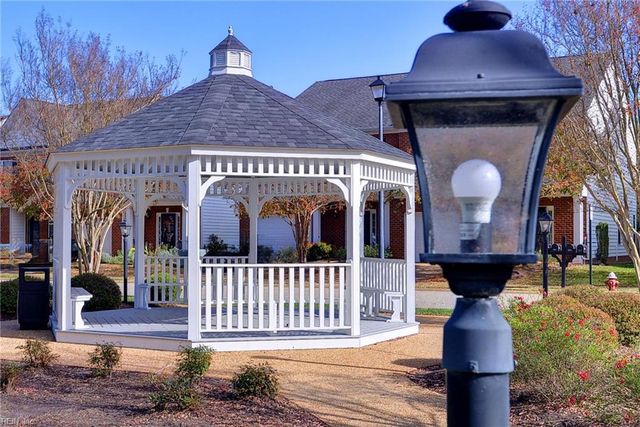 225 Quarterpath RD, Williamsburg, VA 23185