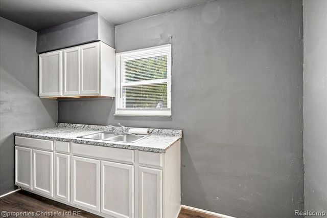 10024 Mark Twain Street, Detroit, MI 48227