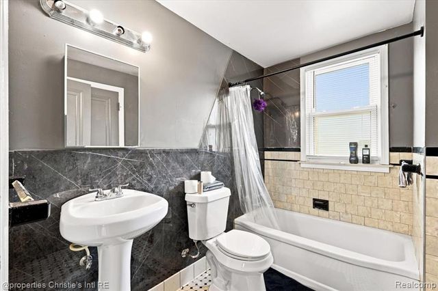 10024 Mark Twain Street, Detroit, MI 48227
