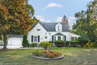 3143 Walnut Lake Road, West Bloomfield, MI 48323