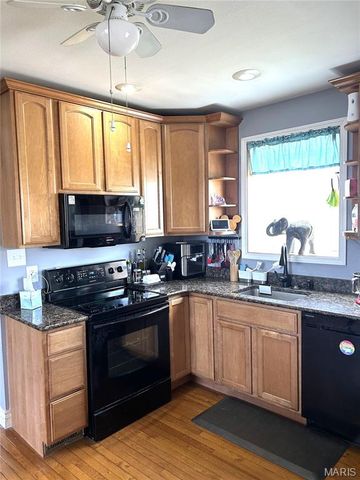 397 Whispering Forest Lane, Pacific, MO 63069