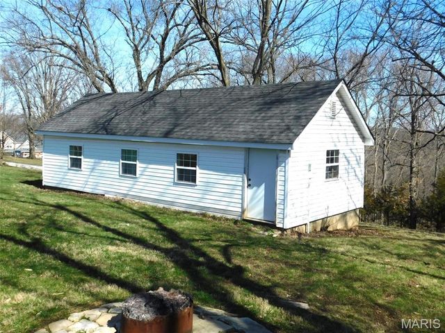 397 Whispering Forest Lane, Pacific, MO 63069