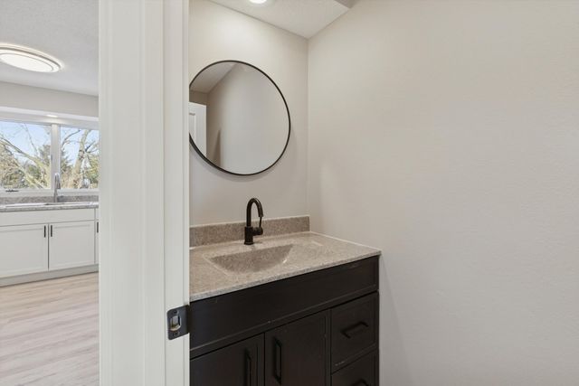 3750 Eastwood Court, Bettendorf, IA 52722