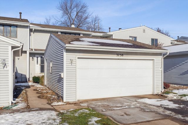 3750 Eastwood Court, Bettendorf, IA 52722