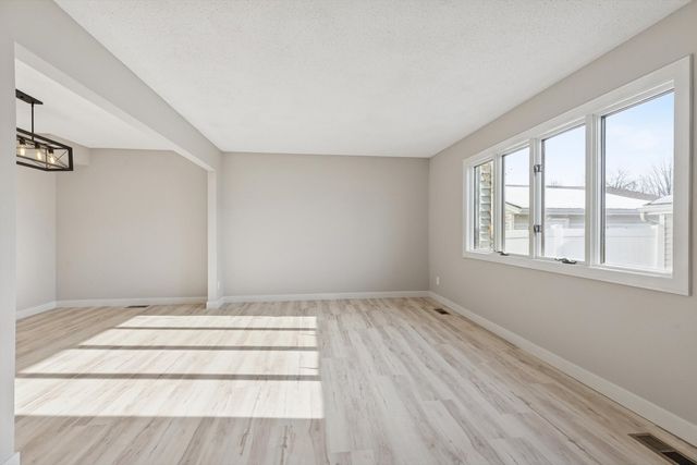 3750 Eastwood Court, Bettendorf, IA 52722