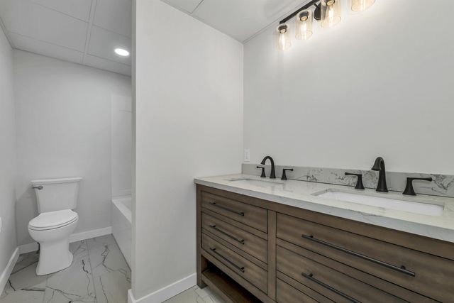 663 Cherry Valley Rd Apt 311, Gilford, NH 03249