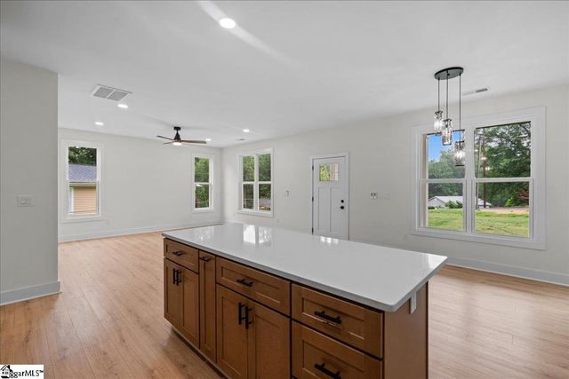 119A Woodland Drive, Fountain Inn, SC 29644