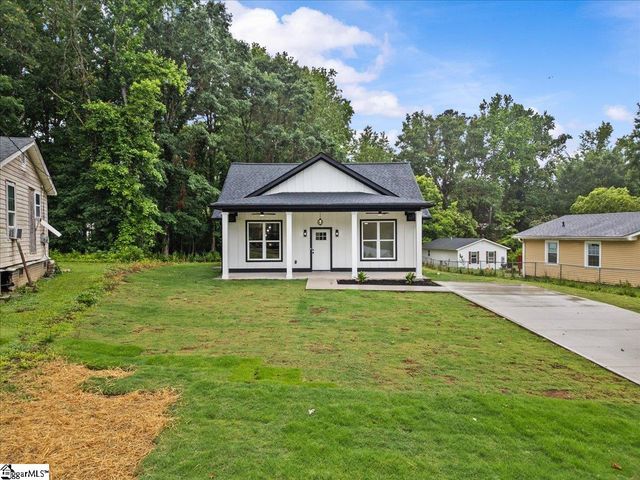 119A Woodland Drive, Fountain Inn, SC 29644