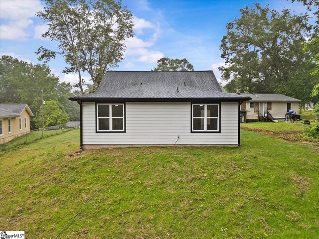 119A Woodland Drive, Fountain Inn, SC 29644